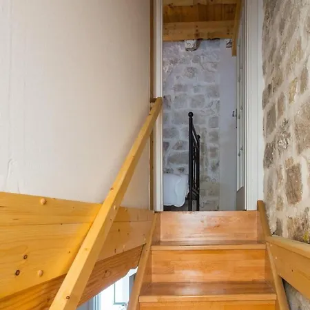 Le Galion- Two Bedroom With Partial Sea View دوبروفينك